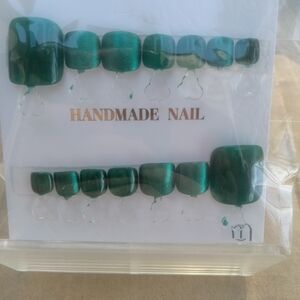 Handmade Emerald Green Shimmer Press-On Toenails